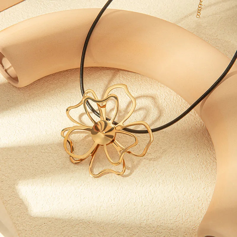 Necklace | Flor Stainless Steel