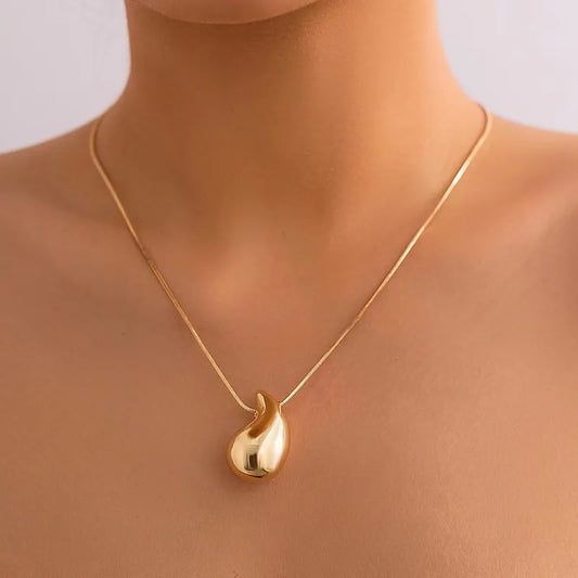 Necklace | Tear drop Pendant